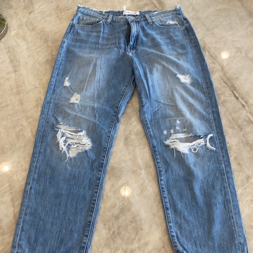 Flying Monkey Denim Capris Distressed size 29